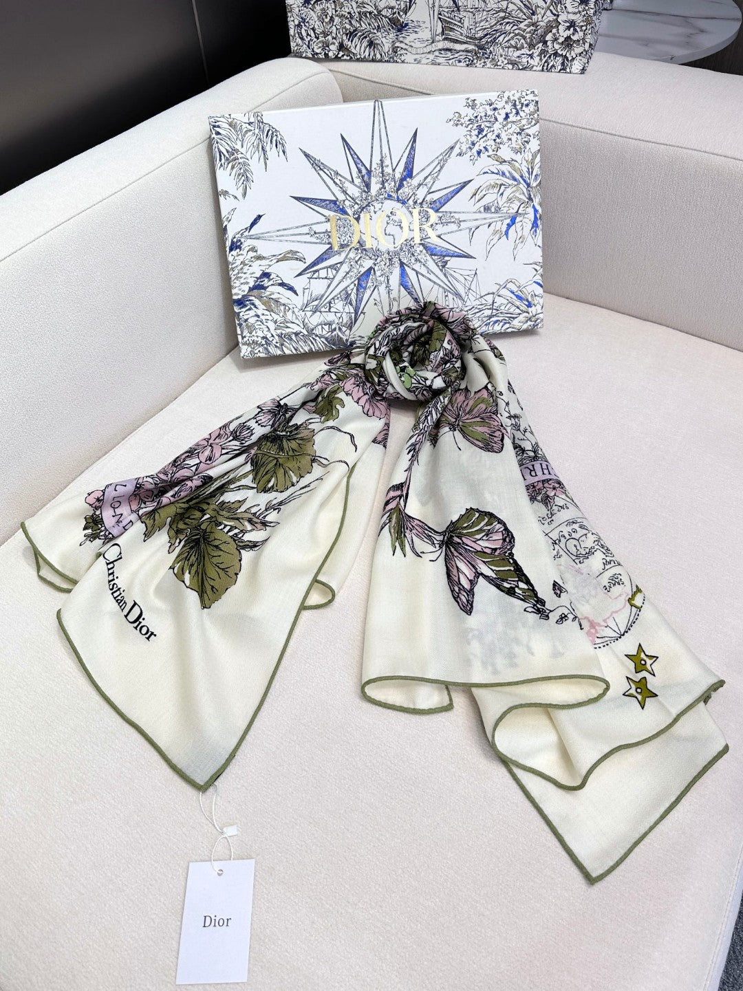 SQUARE SCARF 140 CM IN COLORFUL CASHMERE AND SILK 403836 mysite