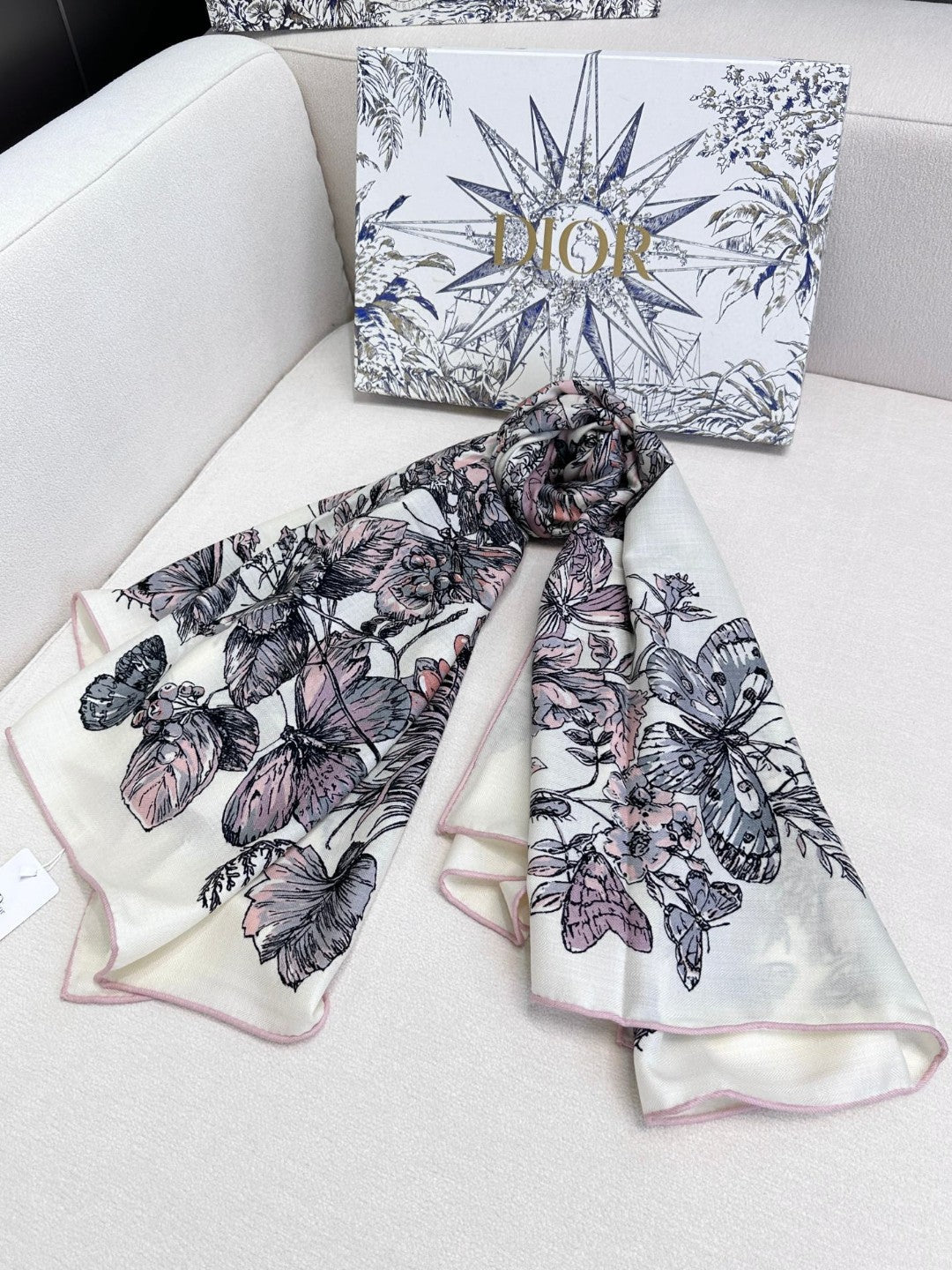 SQUARE SCARF 140 CM IN COLORFUL CASHMERE AND SILK 403837 mysite