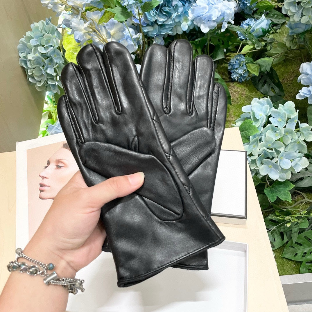 GLOVES IN BLACK CALFSKIN 462420 mysite