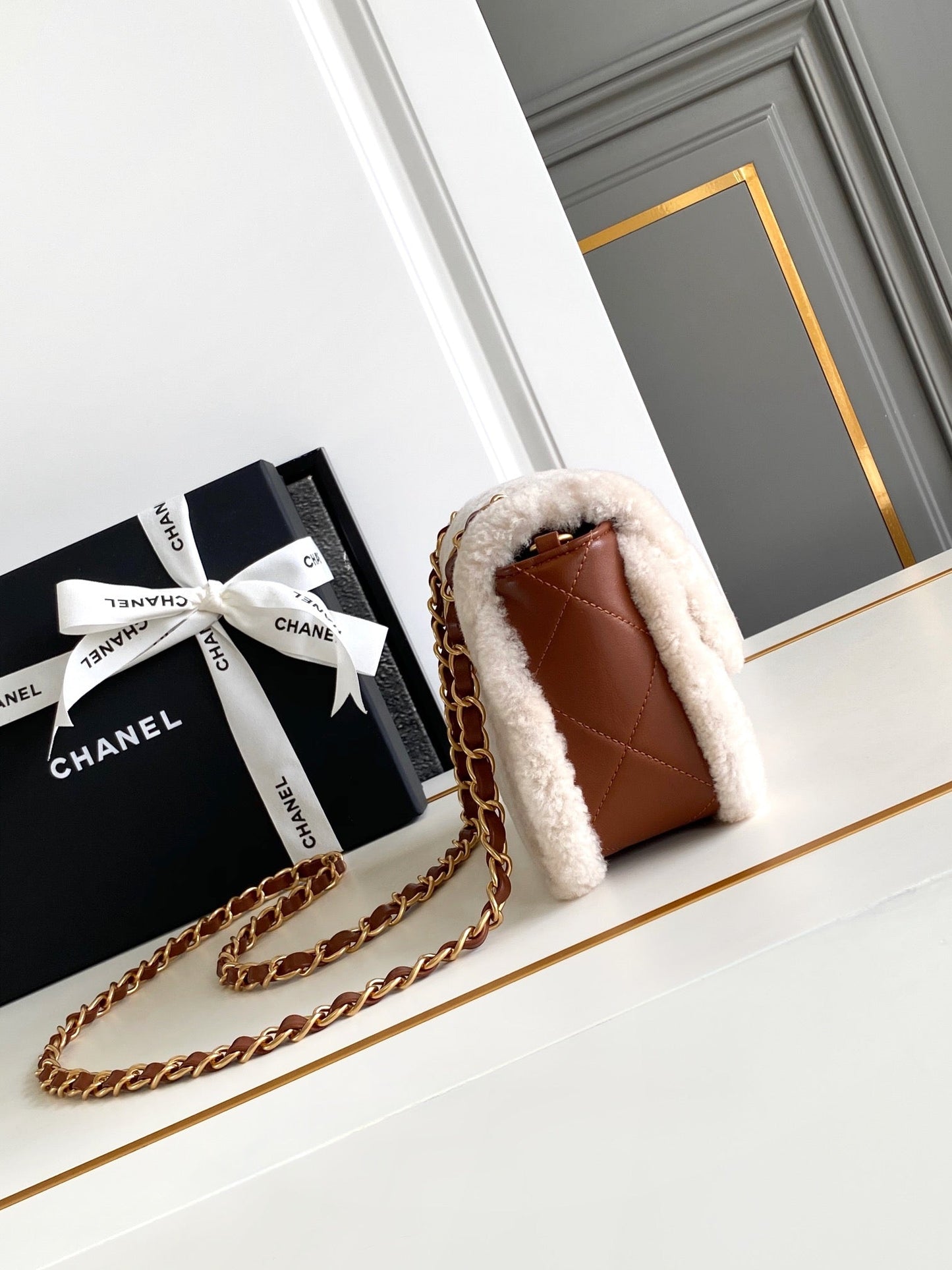 Flap Bag Mini 18cm White Brown Sherling Lambskin Gold Hardware mysite