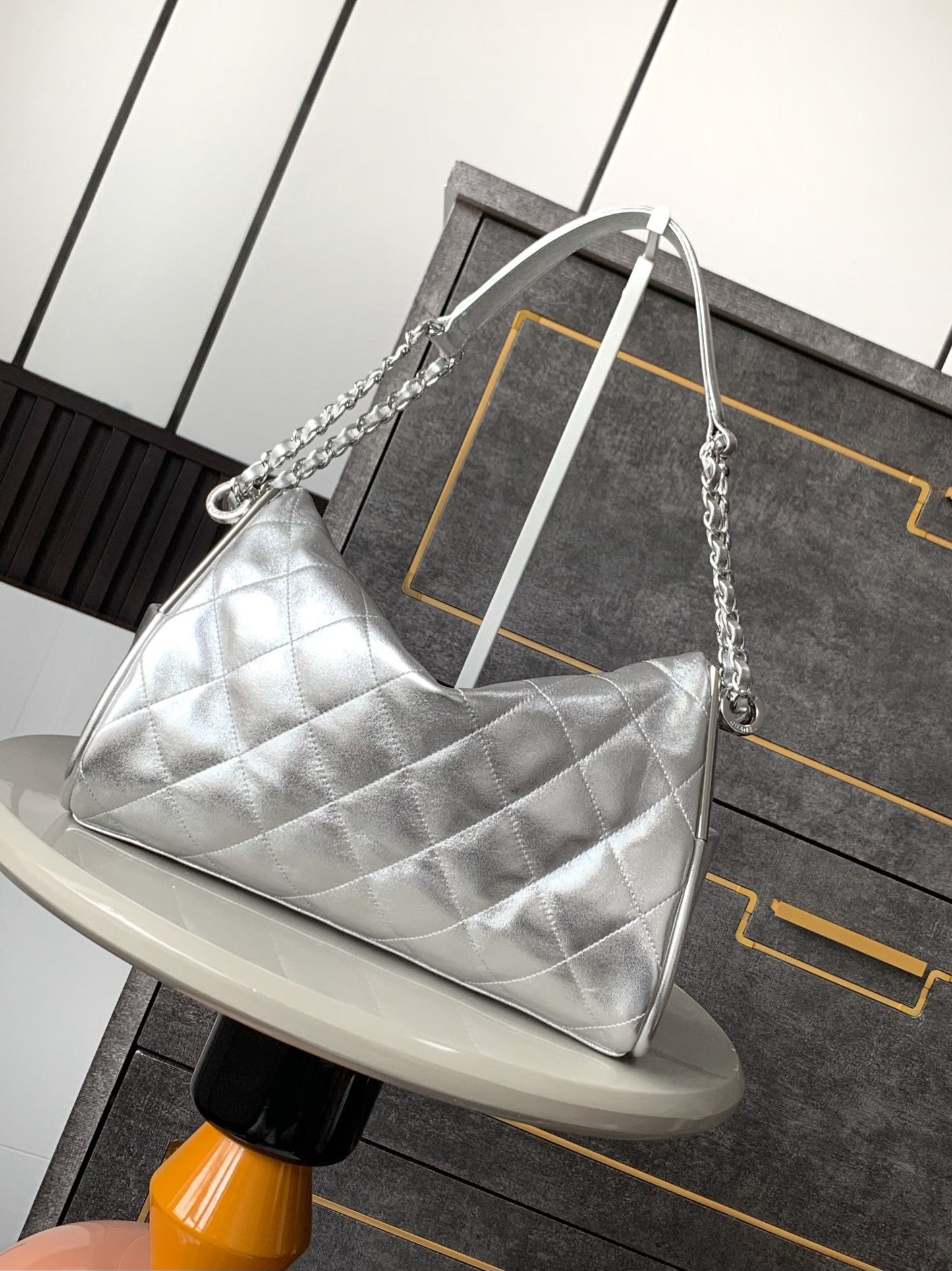 CC Vintage Hobo Bag 30cm Silver Metalic Lambskin Silver Hardware mysite