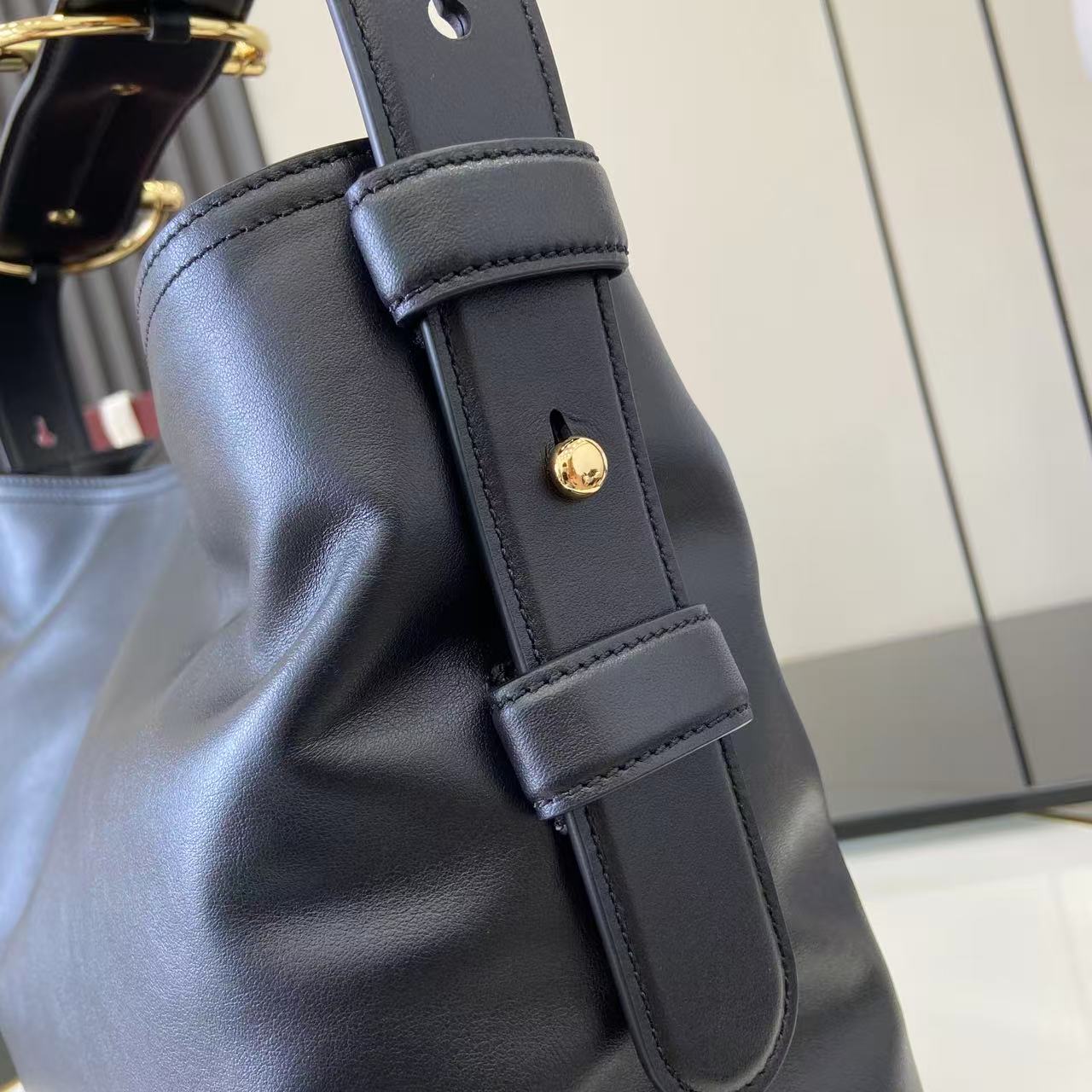 GG 25 Beatrix Handbag  Black Smooth Cowhide 290511 mysite