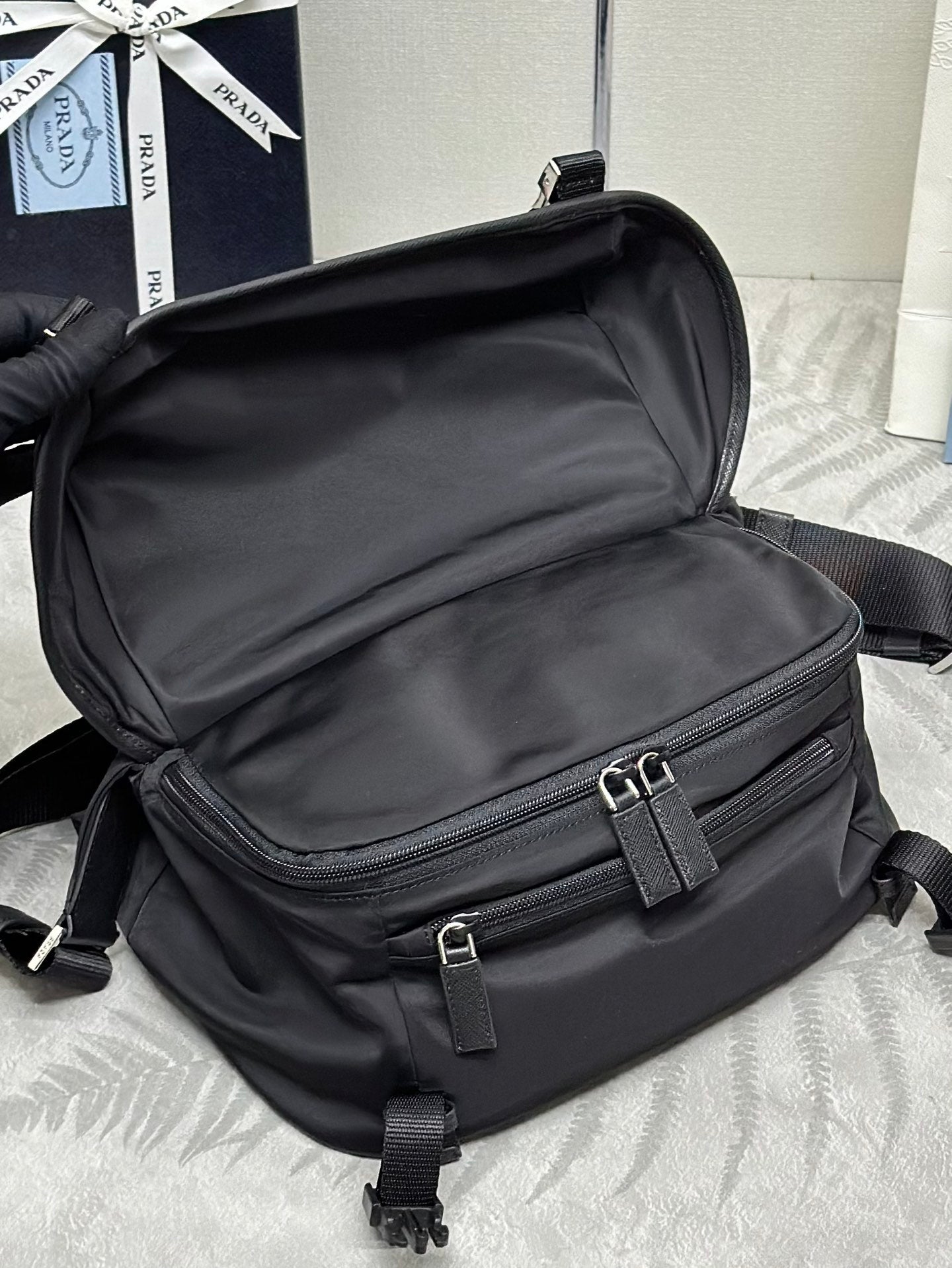SHOULDER BAG 27 IN BLACK RE-NYLON TRIANGLE LOGO mysite