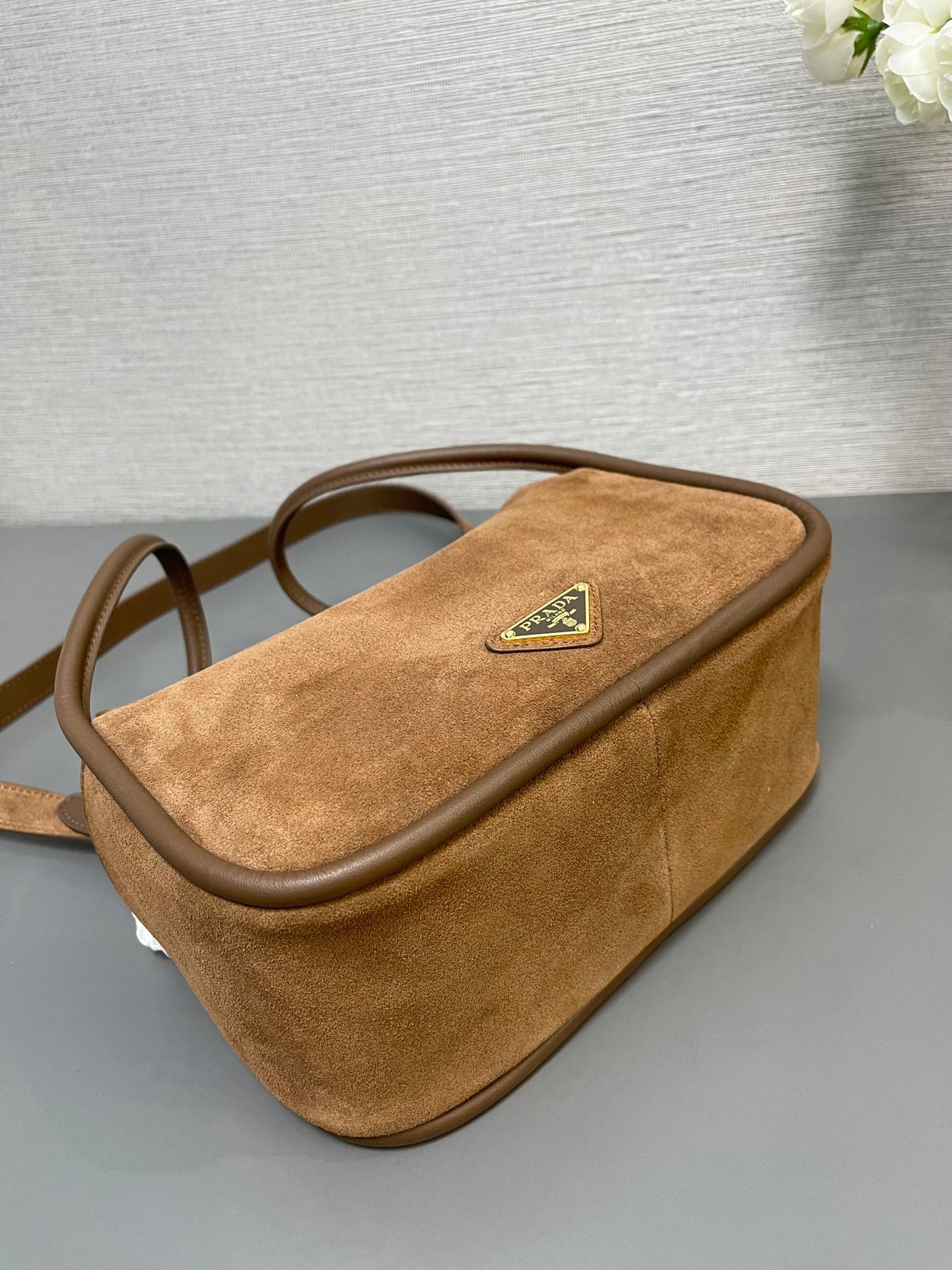 BOWLING BAG 25 IN ASH BROWN SUEDE AND CALFSKIN TRIM GOLD LOGO mysite