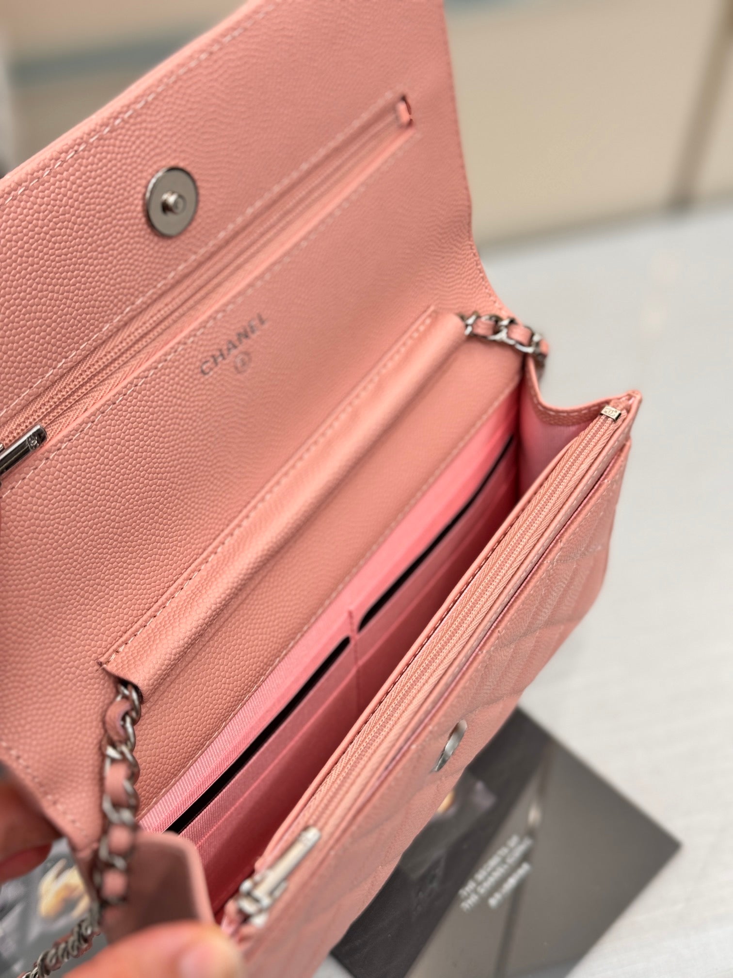 WOC 19CM LIGHT PINK CAVIAR SILVER HARDWARE mysite