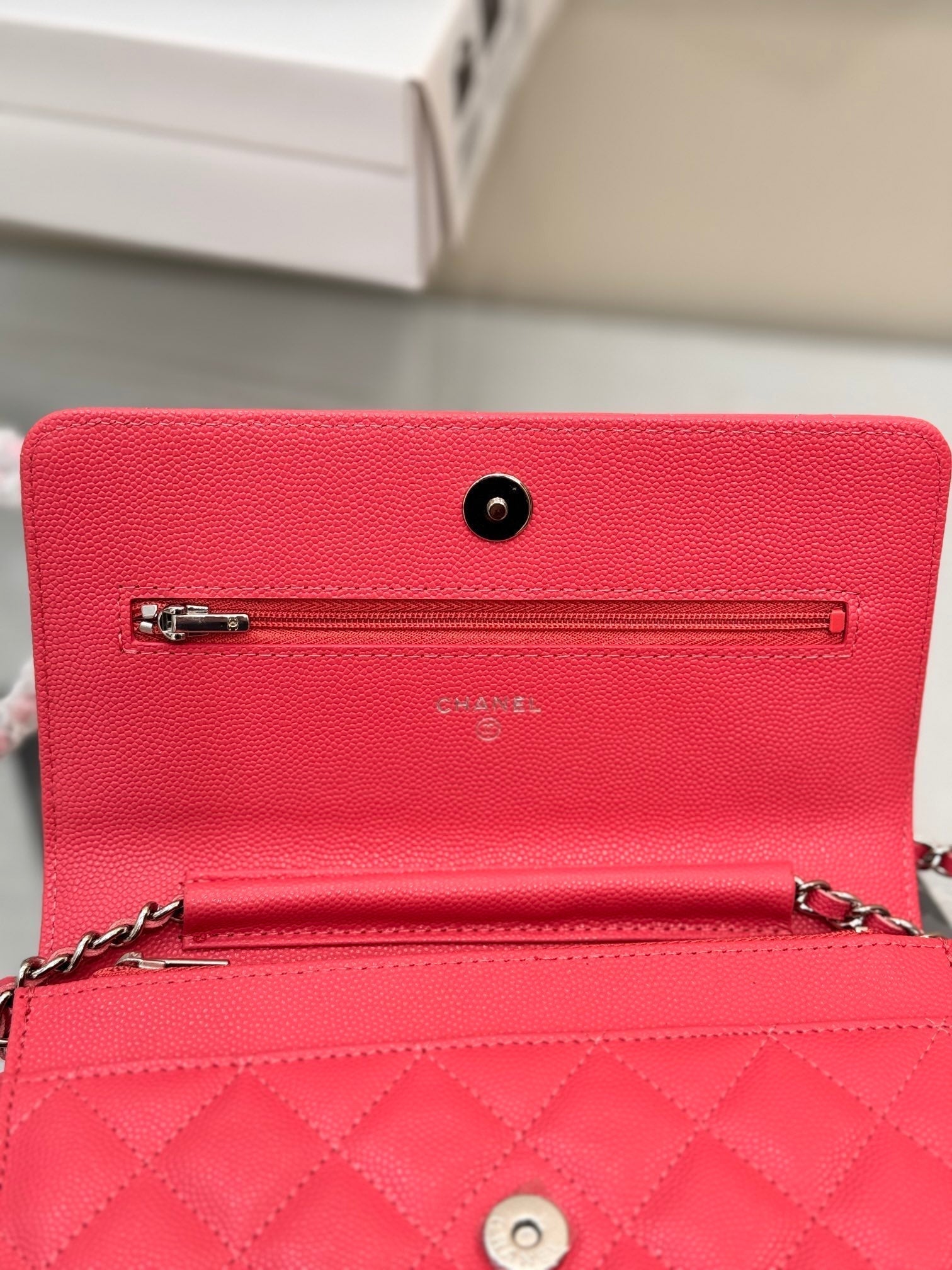 WOC 19CM RED CAVIAR SILVER HARDWARE mysite