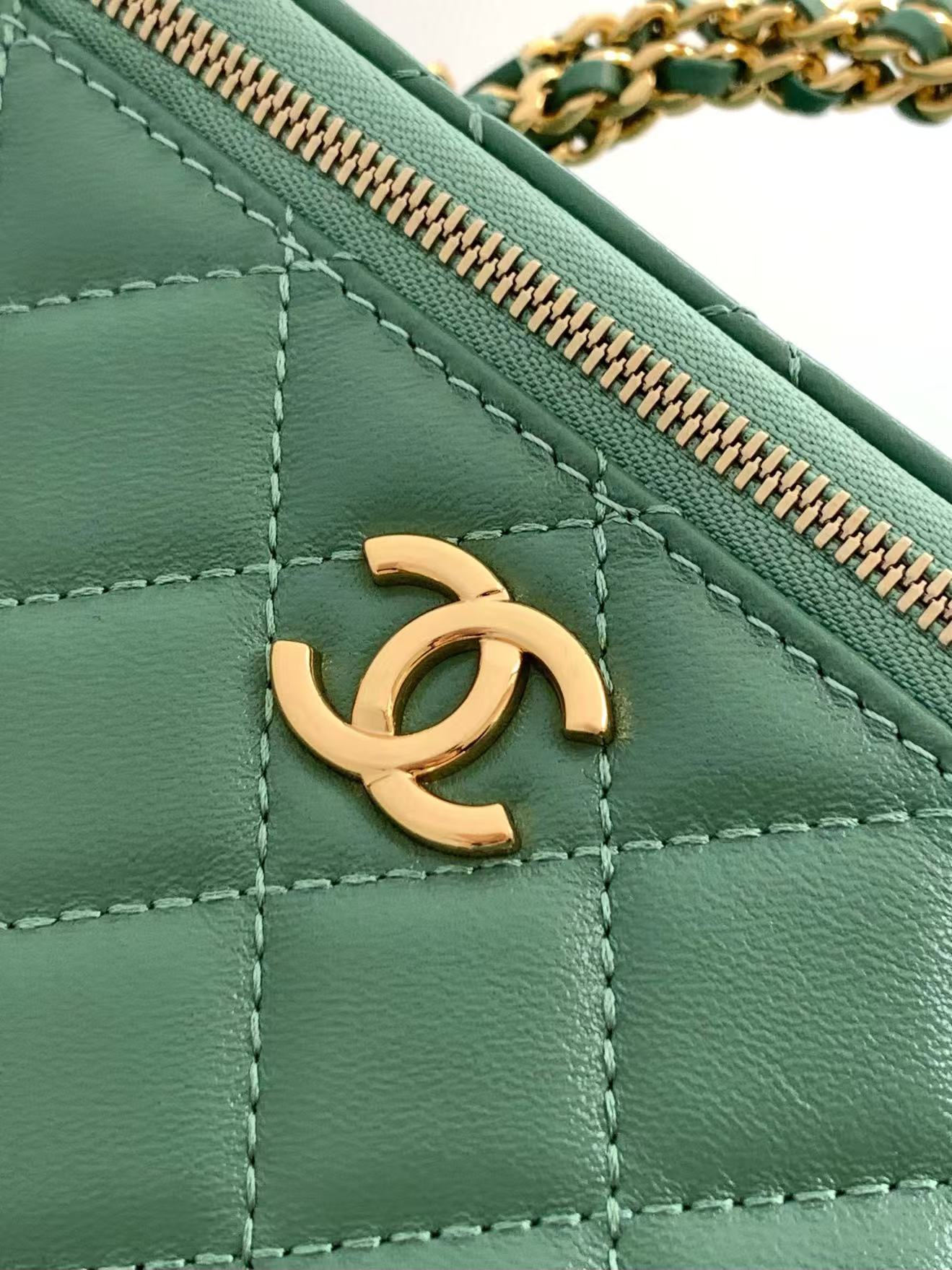 CC Vanity Case 17cm Jungle Green Leather Gold Hardware 238497 mysite
