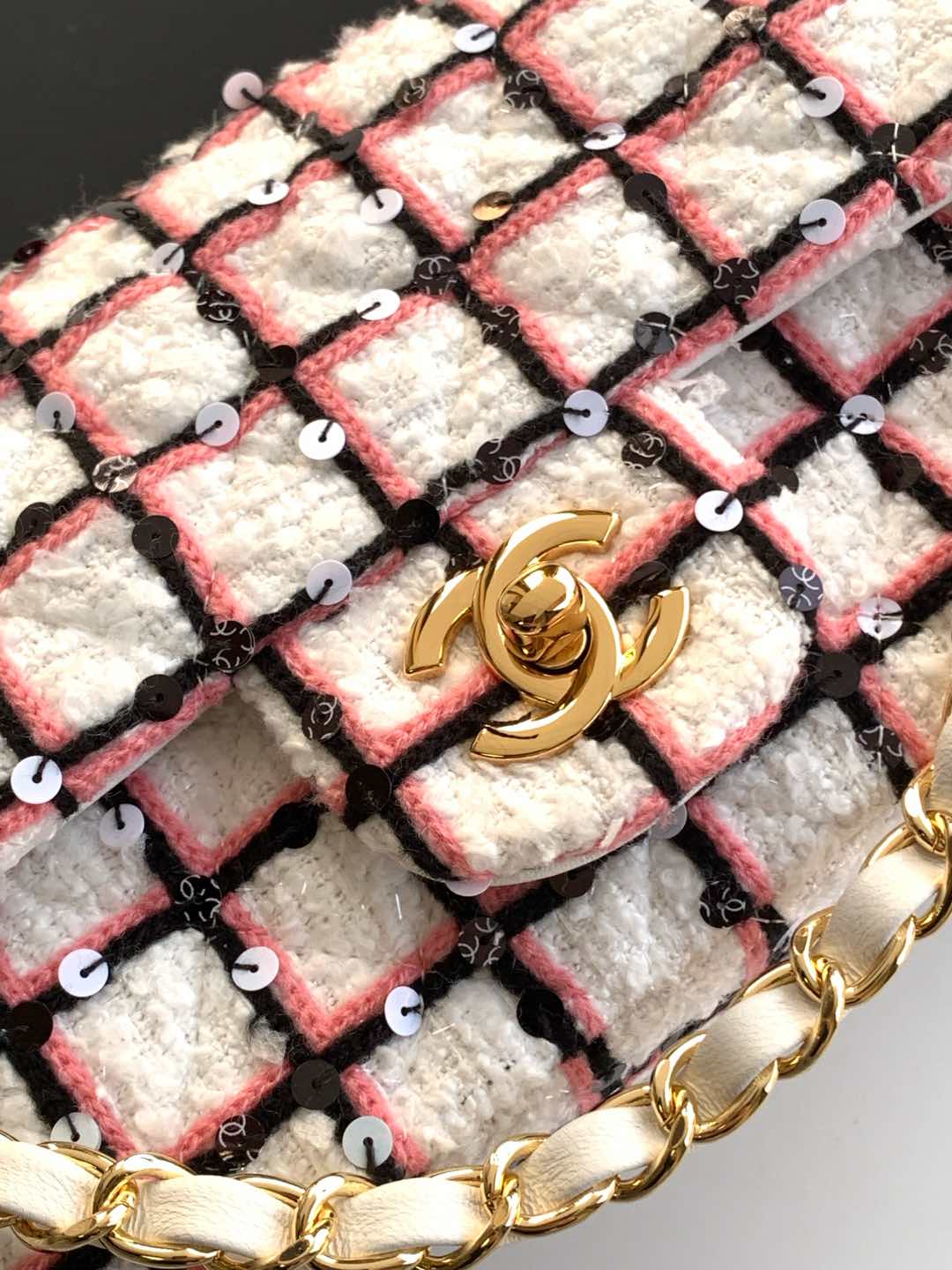 CC 25C Pink White Black Tweed Gold Hardware mysite