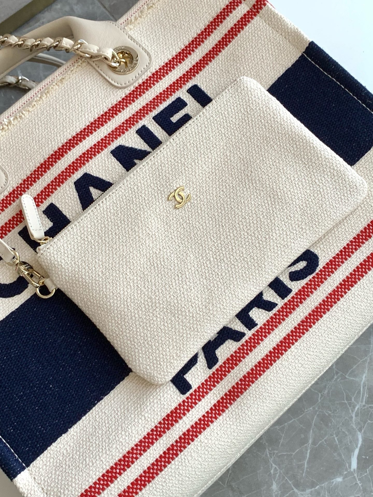 CC 25C ToTe  Bag Beige Navy Blue Canvas Fabric 238518 mysite