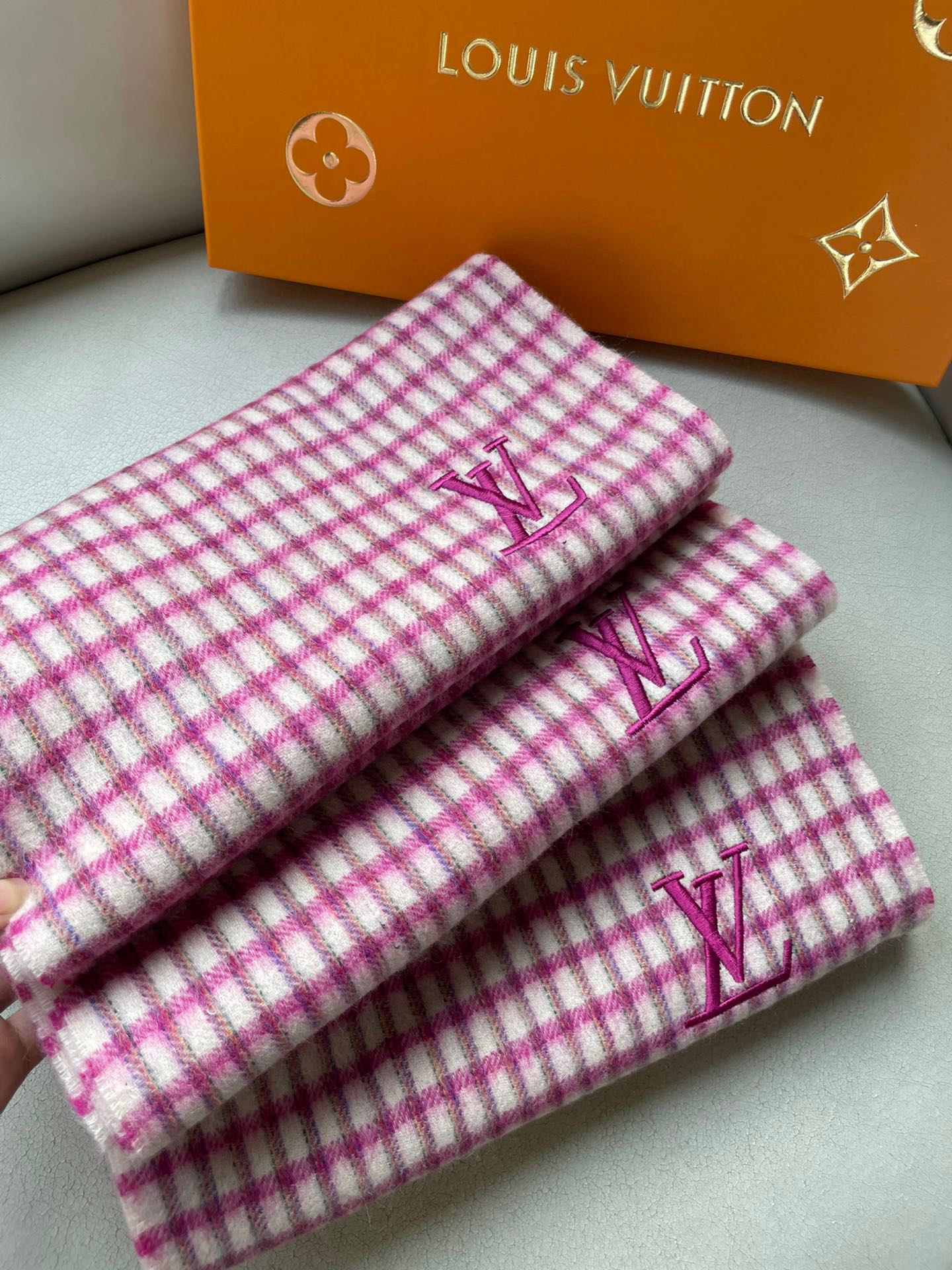 PLAID EMBROIDERY SCARF 180 CM IN BRIGHT PINK CASHMERE 399964 mysite