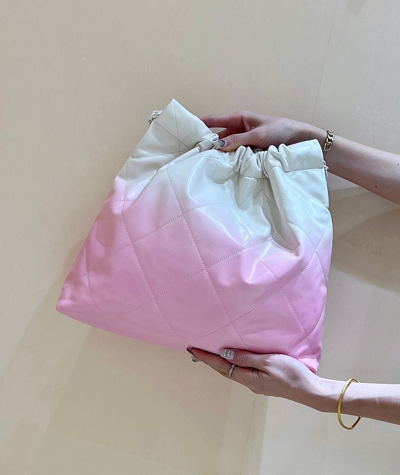 cc22 hobo bag pink white lambskin silver hardware mysite