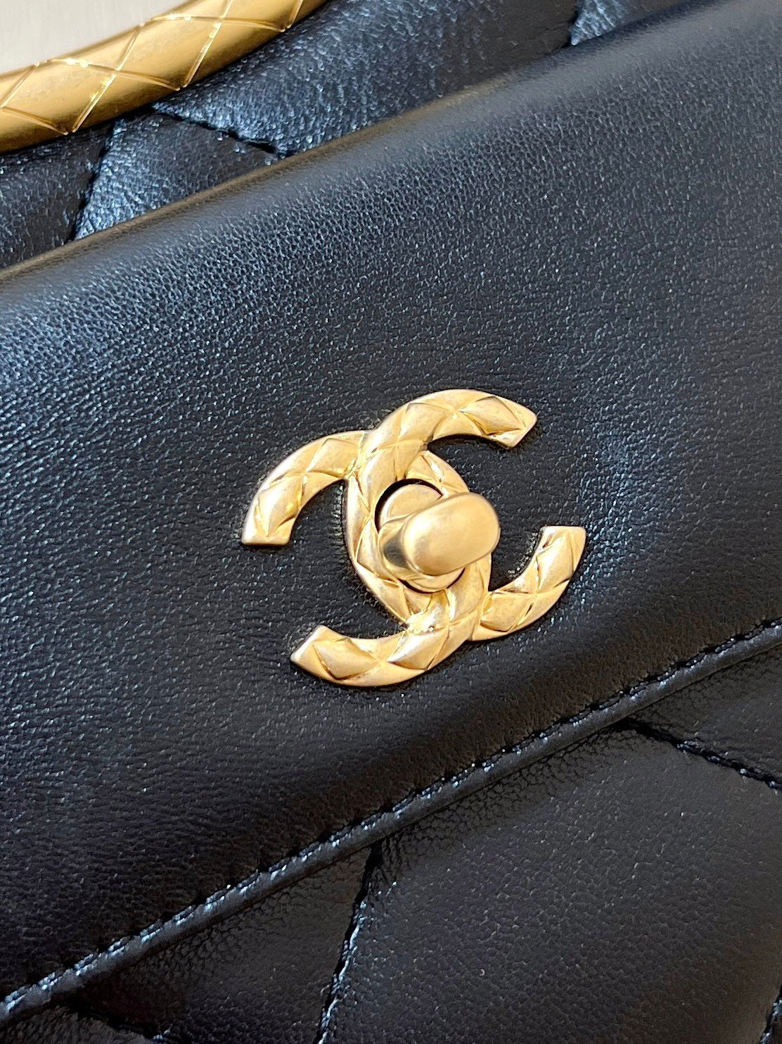 CLUTCH 25 IN BLACK SHEEPSKIN GOLD HARDWARE mysite