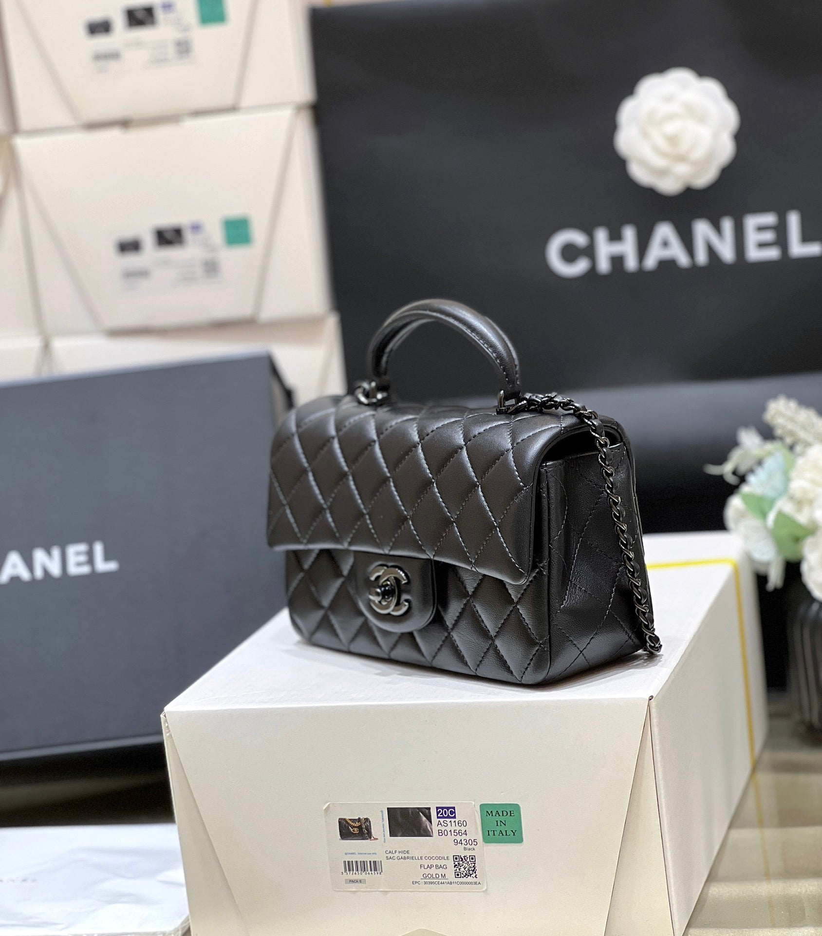 25C Mini Flap Bag Top Handle 20cm Black Lambskin Black Hardware mysite