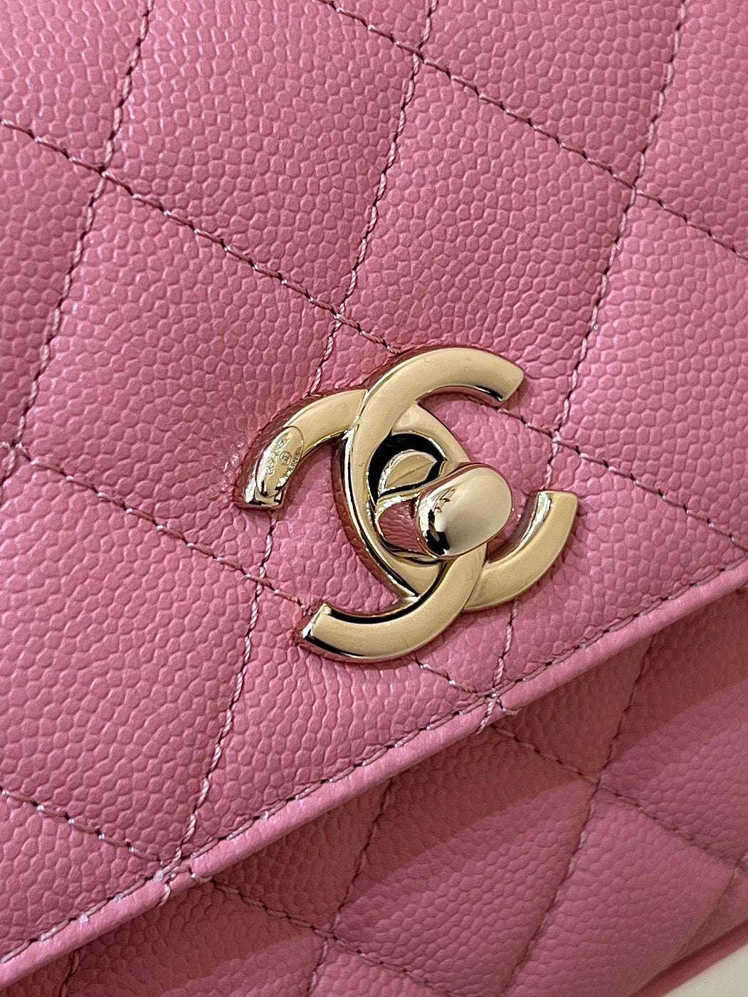 CC 24K Coco Hanle Nano 18cm Pink Grained Calfskin Gold Hardware mysite