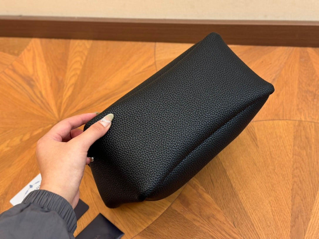 PRA 25 BASKET BAG IN BLACK CALFSKIN mysite