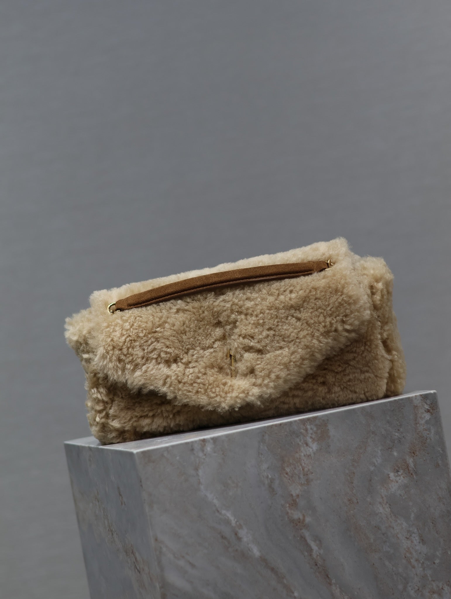 CALYPSO BAG 26 IN BEIGE SHEARLING WITH BROWN SUEDE HANDLE mysite