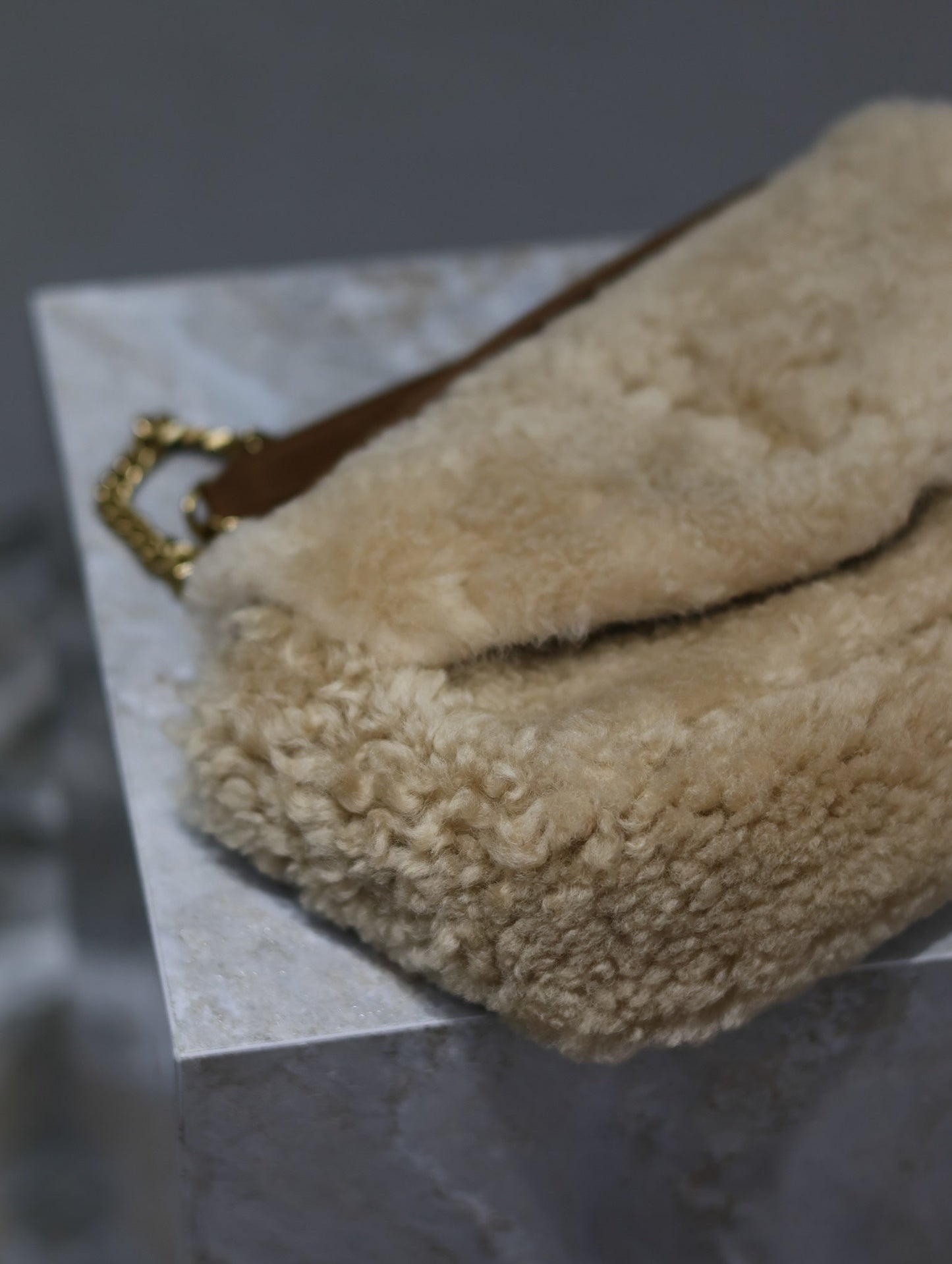 CALYPSO BAG 26 IN BEIGE SHEARLING WITH BROWN SUEDE HANDLE mysite