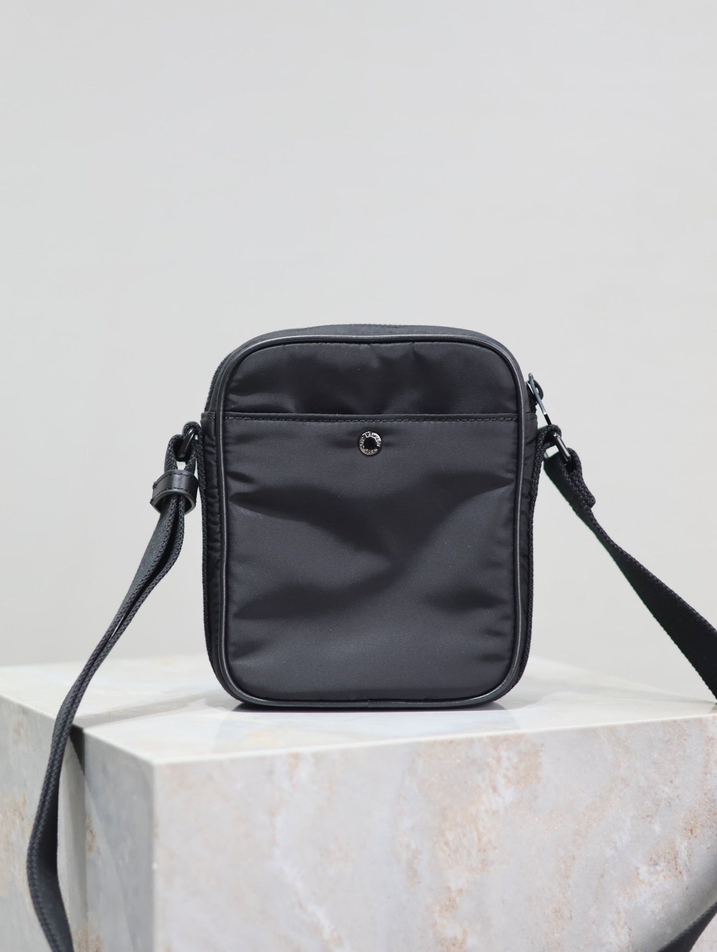 CITY MINI CAMERA BAG 18 IN BLACK ECONYL mysite