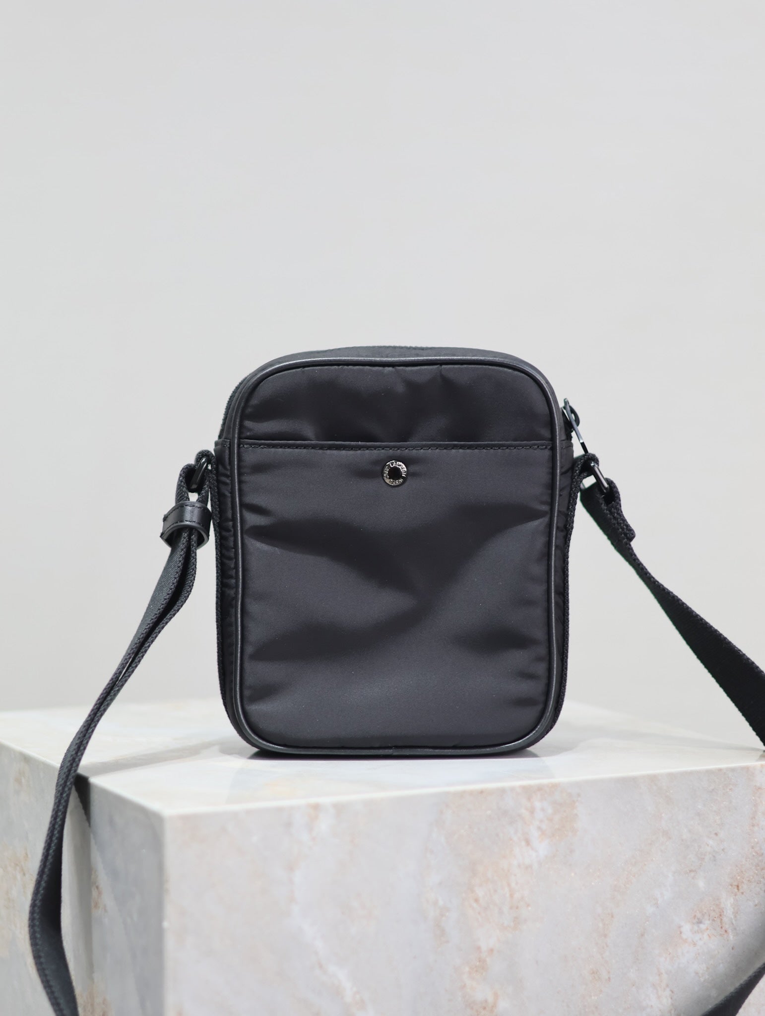 CITY MINI CAMERA BAG 18 IN BLACK ECONYL mysite