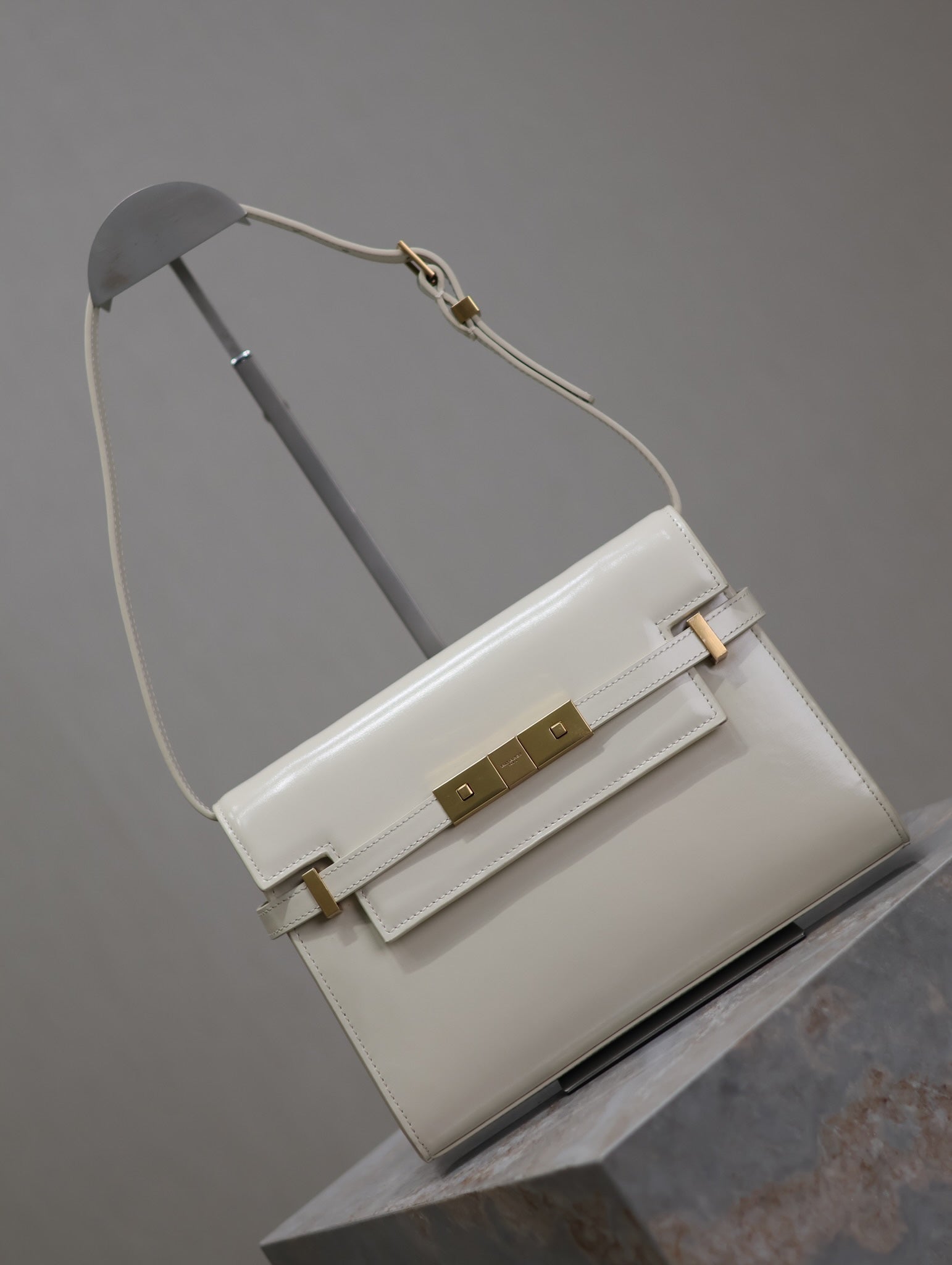 MANHATTAN SMALL 24 IN WHITE SMOOTH LAMBSKIN GOLD HARDWARE mysite