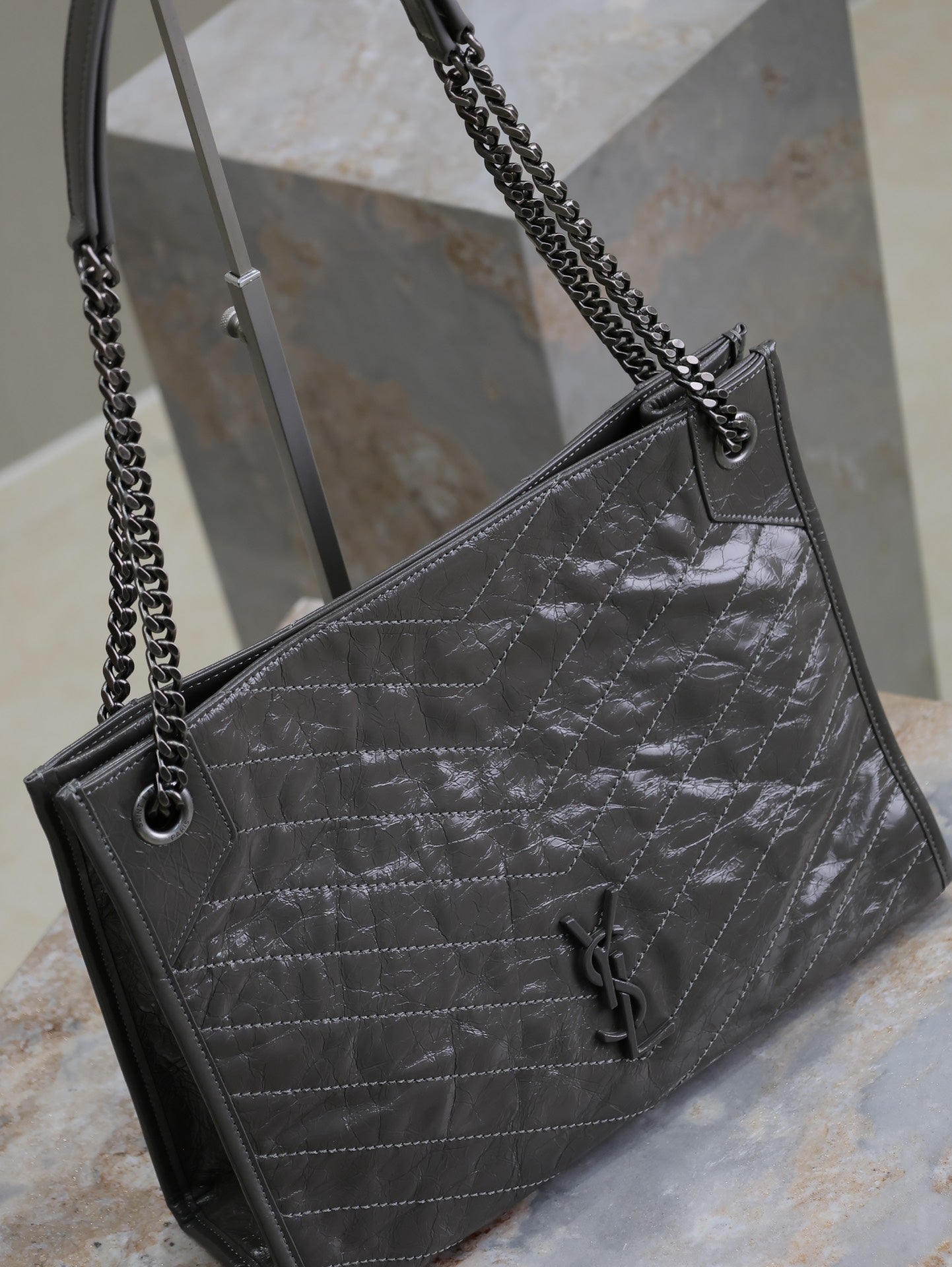 NIKI SHOPPING BAG 33 IN GRAY CRUMPLED CALFSKIN mysite