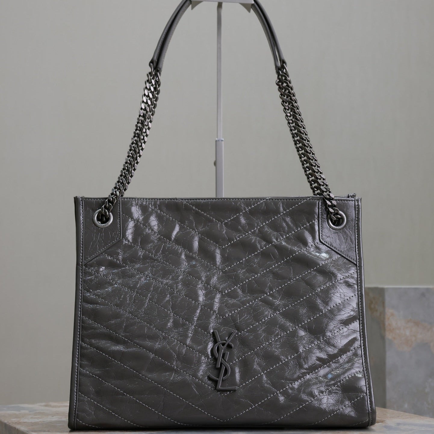 NIKI SHOPPING BAG 33 IN GRAY CRUMPLED CALFSKIN mysite
