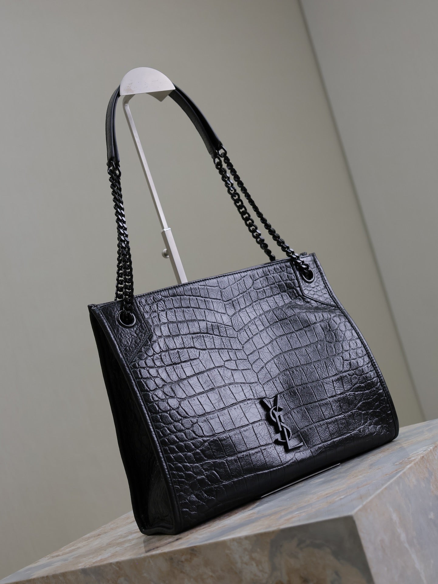 NIKI SHOPPING BAG 33 IN BLACK CROCODILE-EMBOSSED CALFSKIN mysite