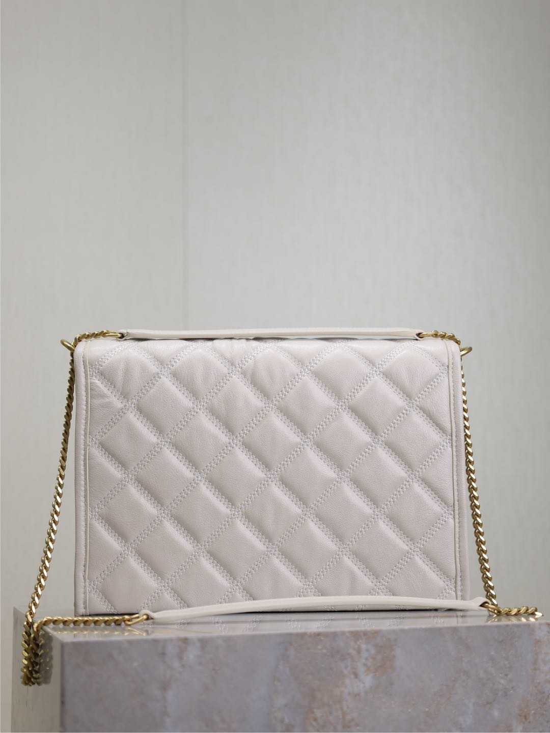 BECKY 26 IN WHITE QUILTED LAMBSKIN GOLD HARDWARE mysite