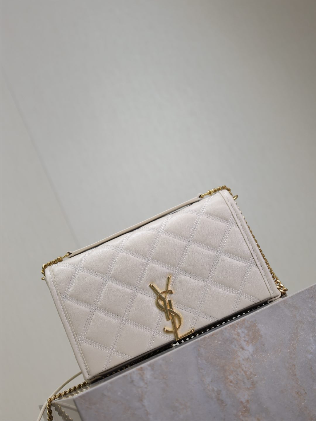 BECKY 22 IN WHITE QUILTED LAMBSKIN GOLD HARDWARE mysite