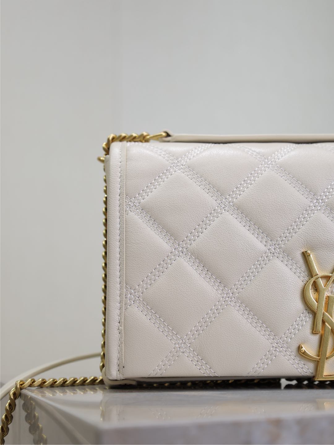 BECKY 22 IN WHITE QUILTED LAMBSKIN GOLD HARDWARE mysite