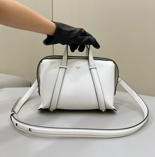 FENDI 27 BAG IN WHITE CALFSKIN WITH GOLD HARDWARE mysite