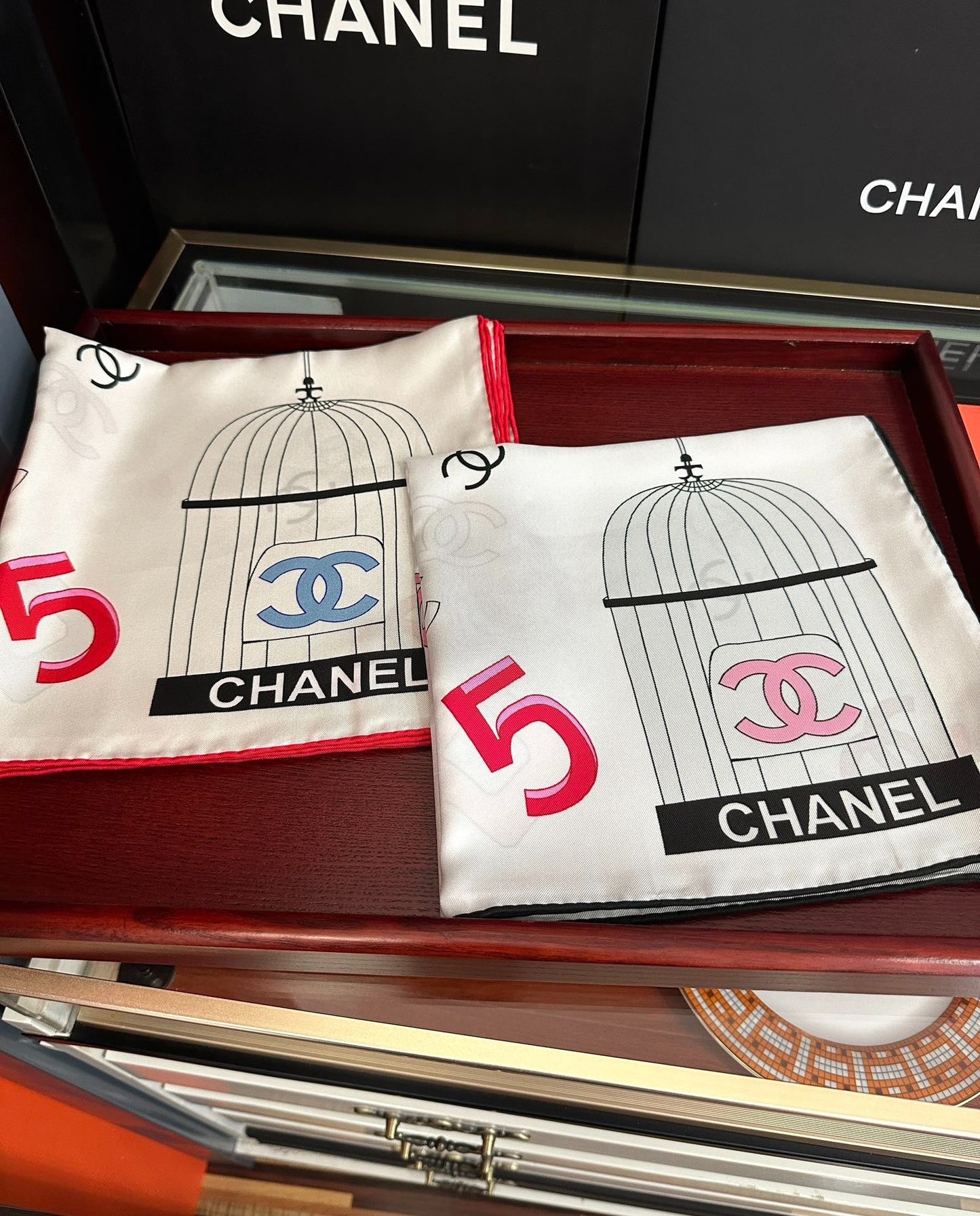 CHANEL 25S SCARF 90 IN SILK 733858 mysite