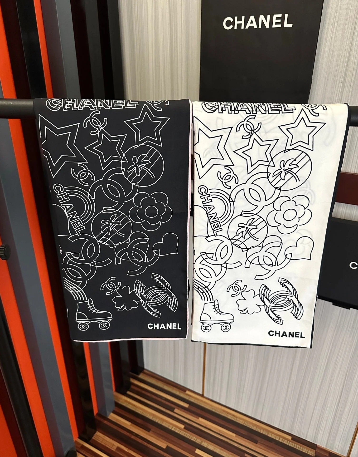 CHANEL 25S SCARF 90 IN SILK 738437 mysite