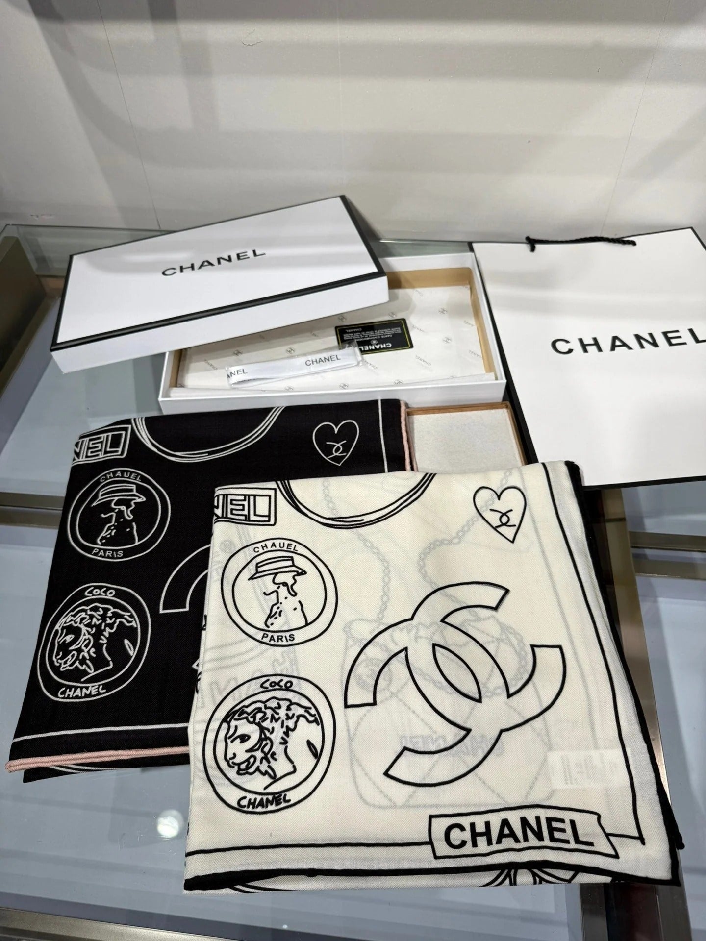 CHANEL 25S SCARF 140 IN SILK 732181 mysite