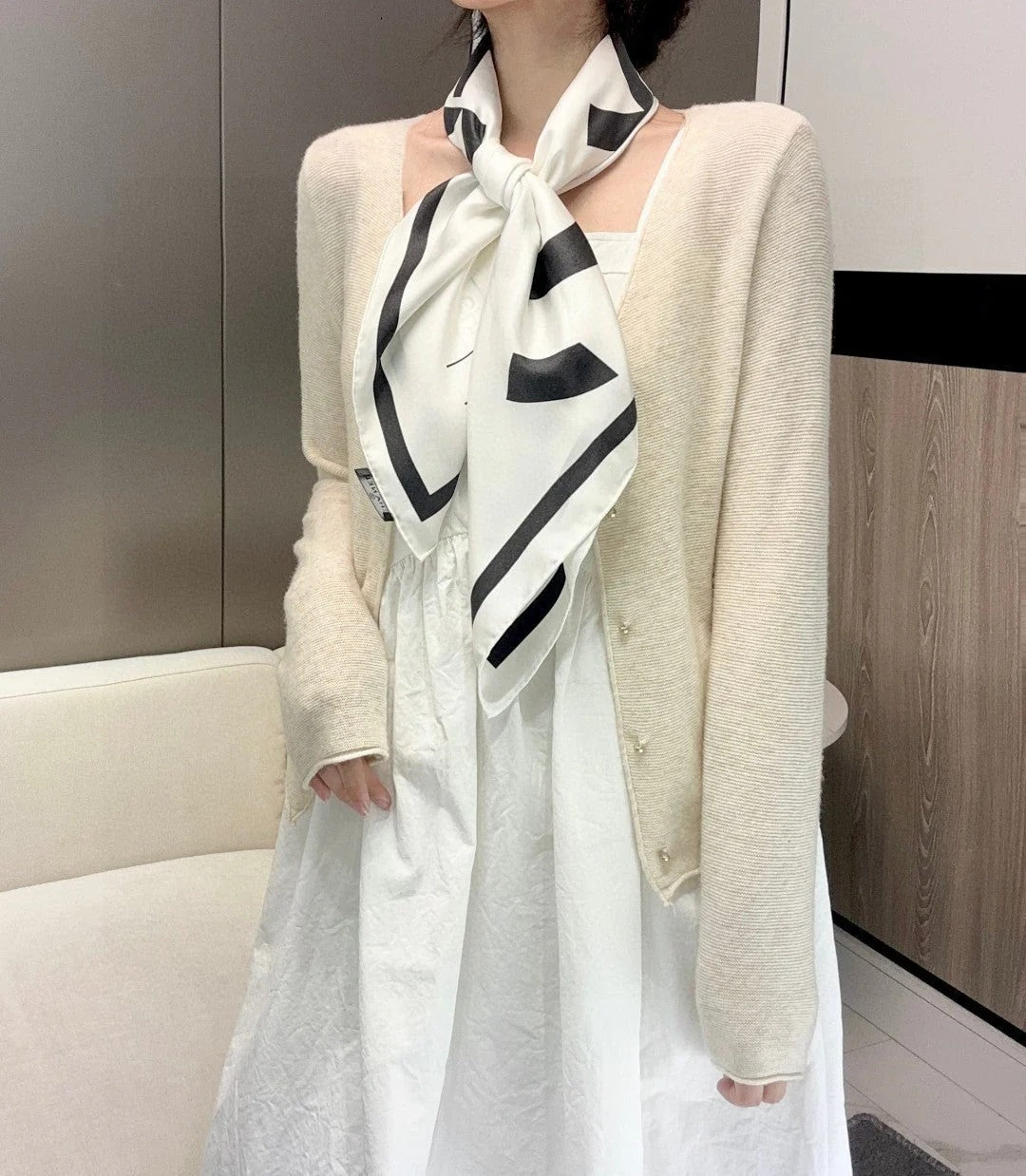 CHANEL 25S SCARF 90 IN SILK 732131 mysite