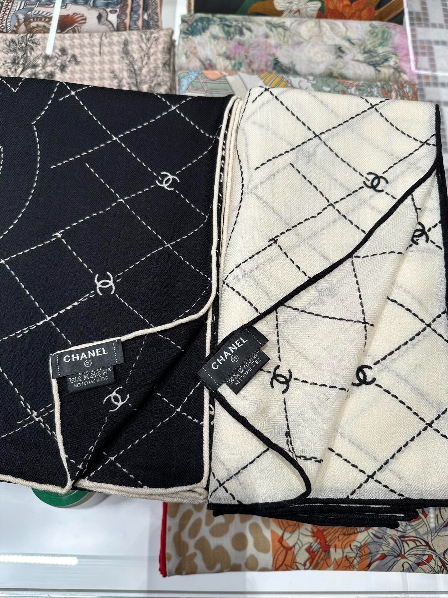 CHANEL 25S SCARF 140 IN SILK WOOL 726478 mysite