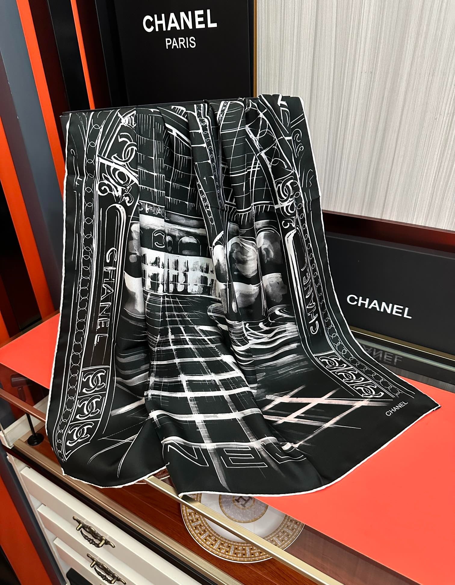 CHANEL 25S SCARF 90 IN SILK 002 mysite