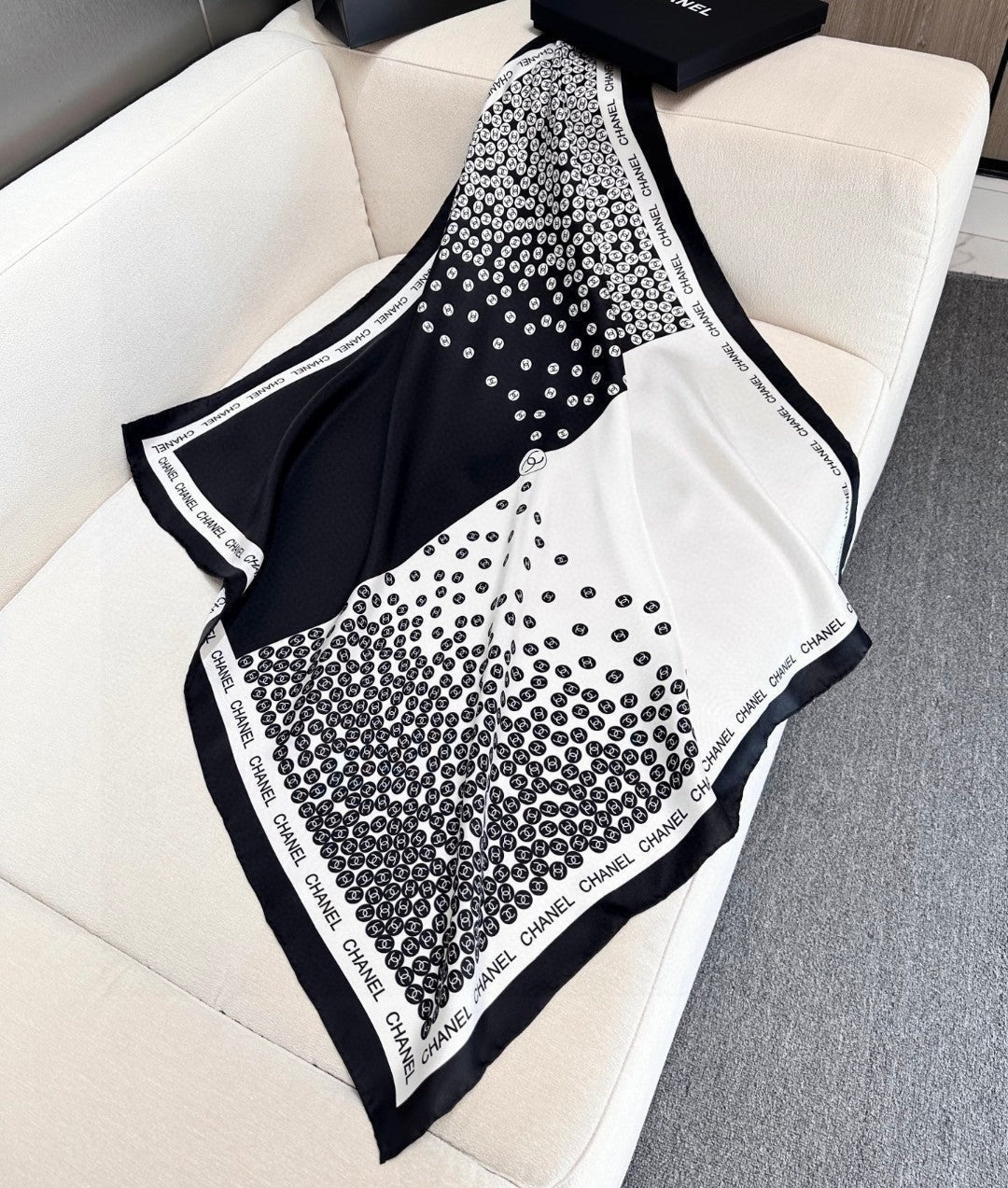 CHANEL 25S SCARF 90 IN SILK 732108 mysite