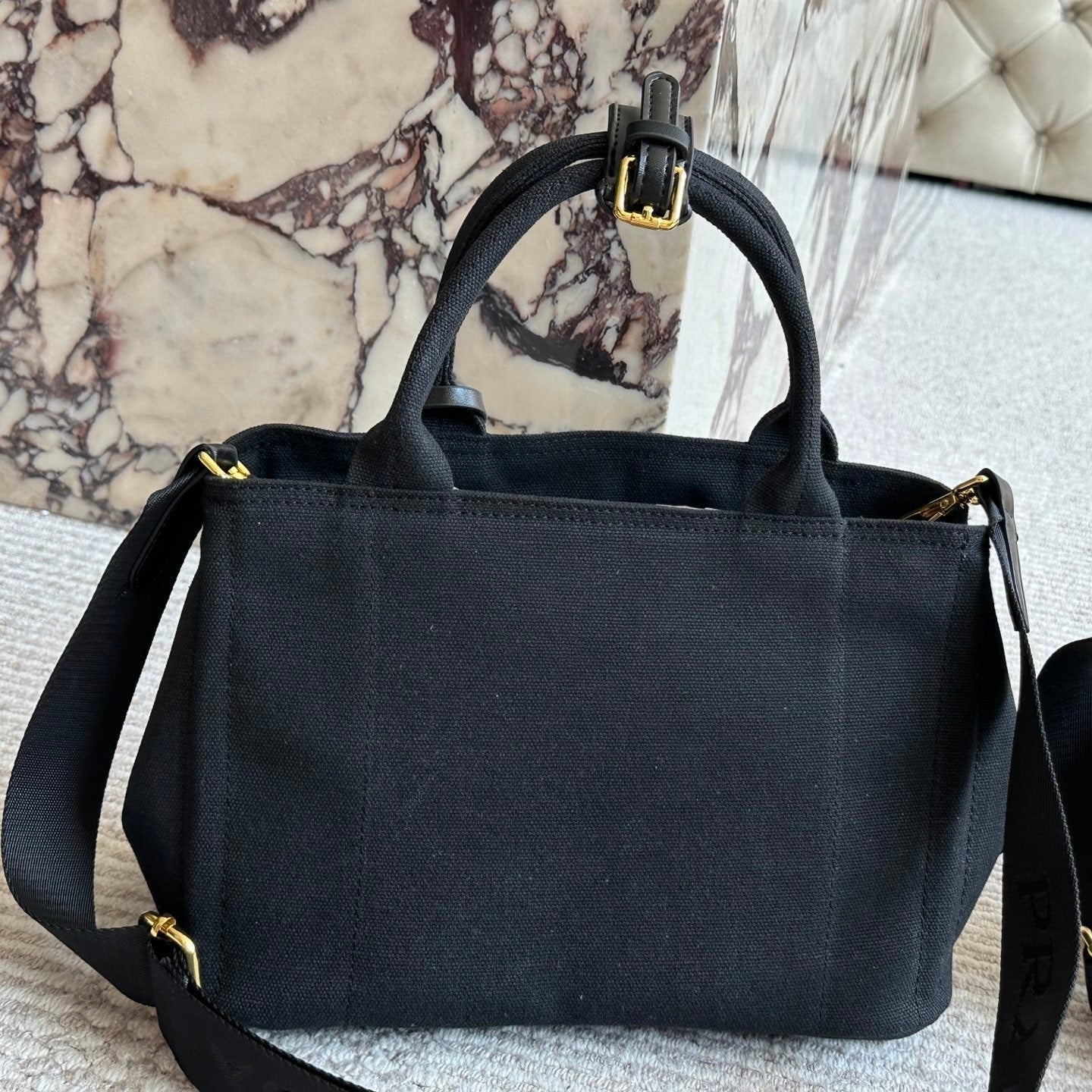 EMBROIDED LOGO LARGE HANDBAG 30 IN BLACK LINEN BLEND mysite