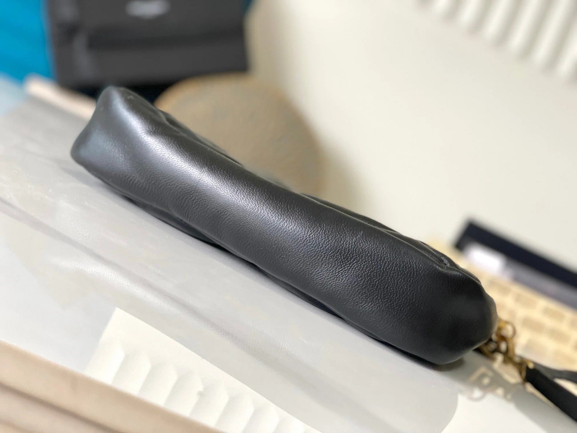 26 BLACK SHEEPSKIN WITH GOLD BUCKLE BAG mysite