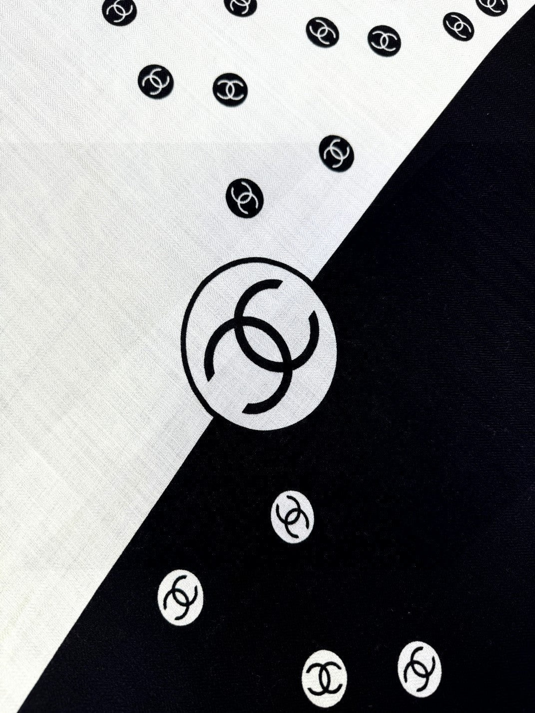 CHANEL 25S SCARF 140 IN CASHMERE SILK 702020 mysite