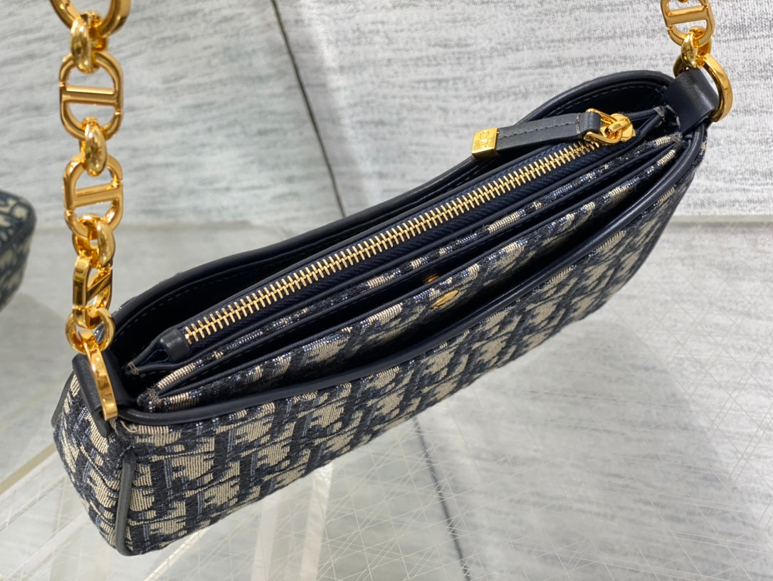 CD HOBO AVENUE 21CM BLUE OBLIQUE EMBROIDERY mysite