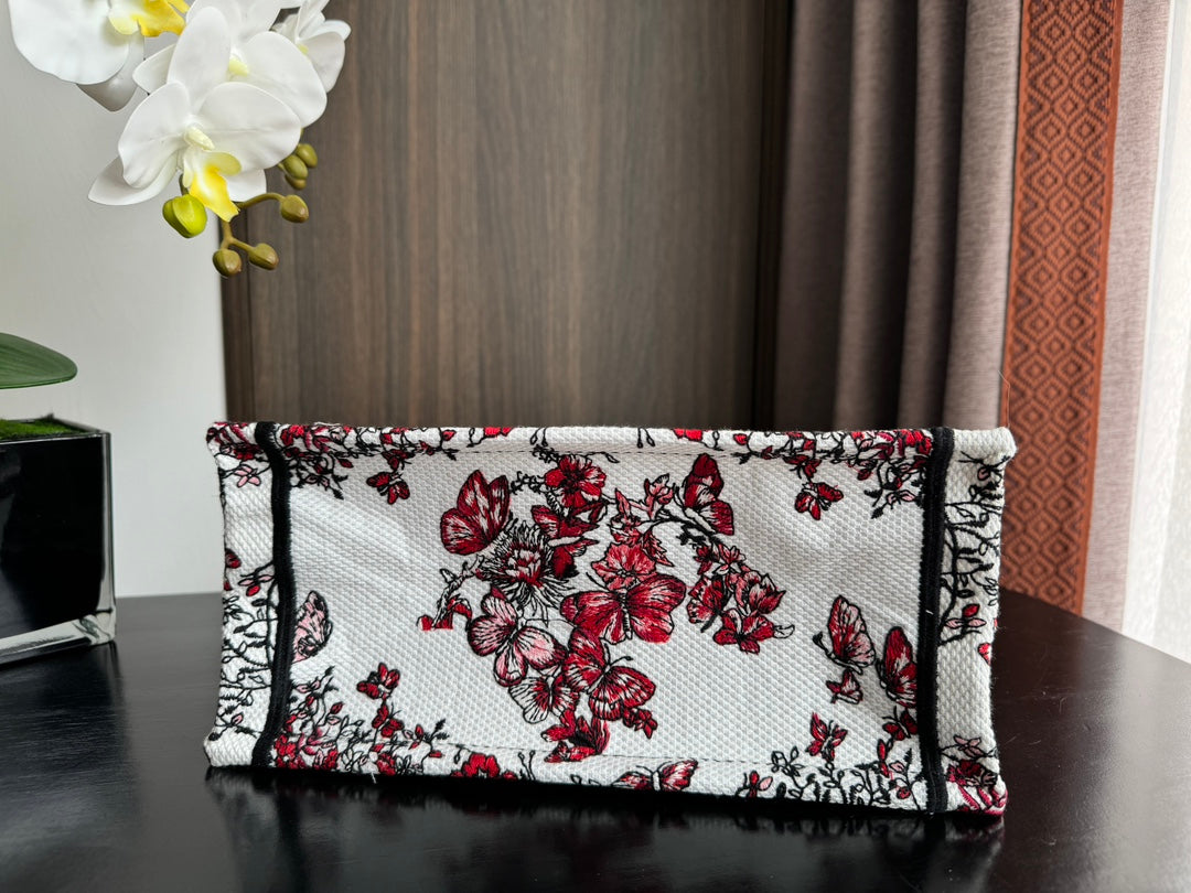 Small CD Book Tote 26.5cm White and Red Heart Butterfly Embroidery mysite